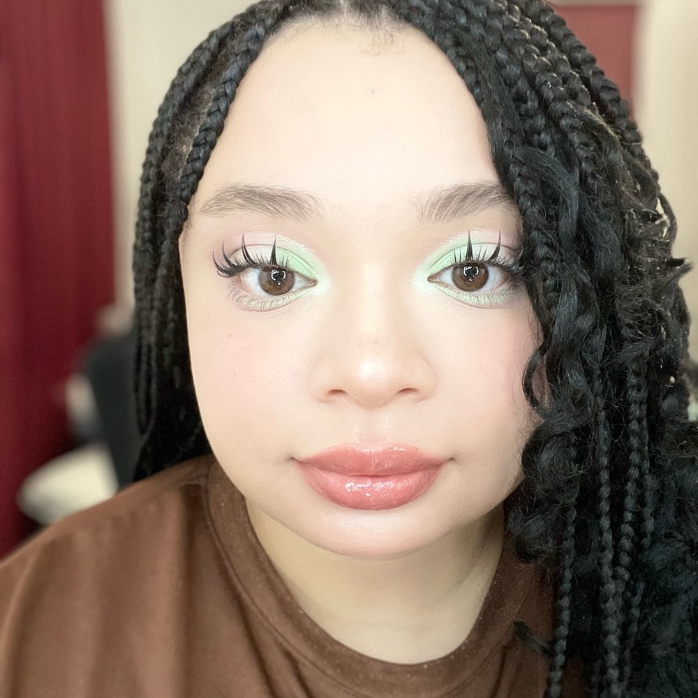 Meet your Posher, Jasmine